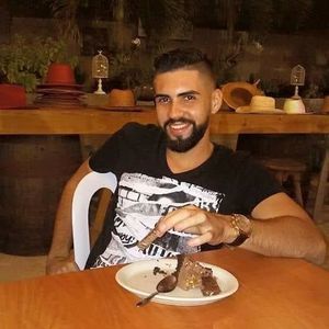 Meet your Posher, Christopher